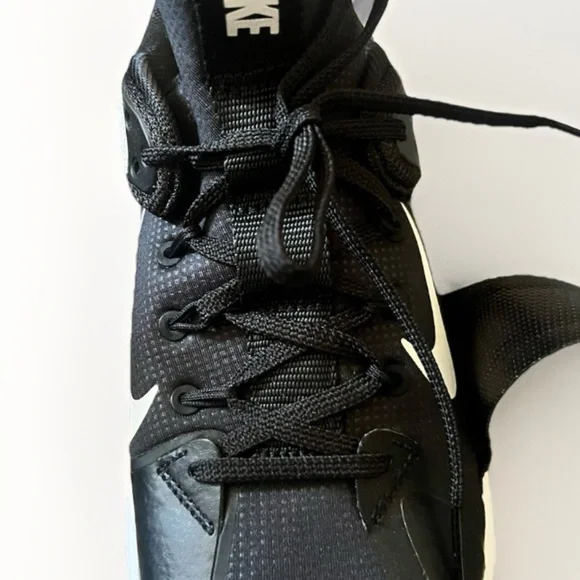 Nike React HyperSet Black sneakers in size 8 - Picture 3 of 10